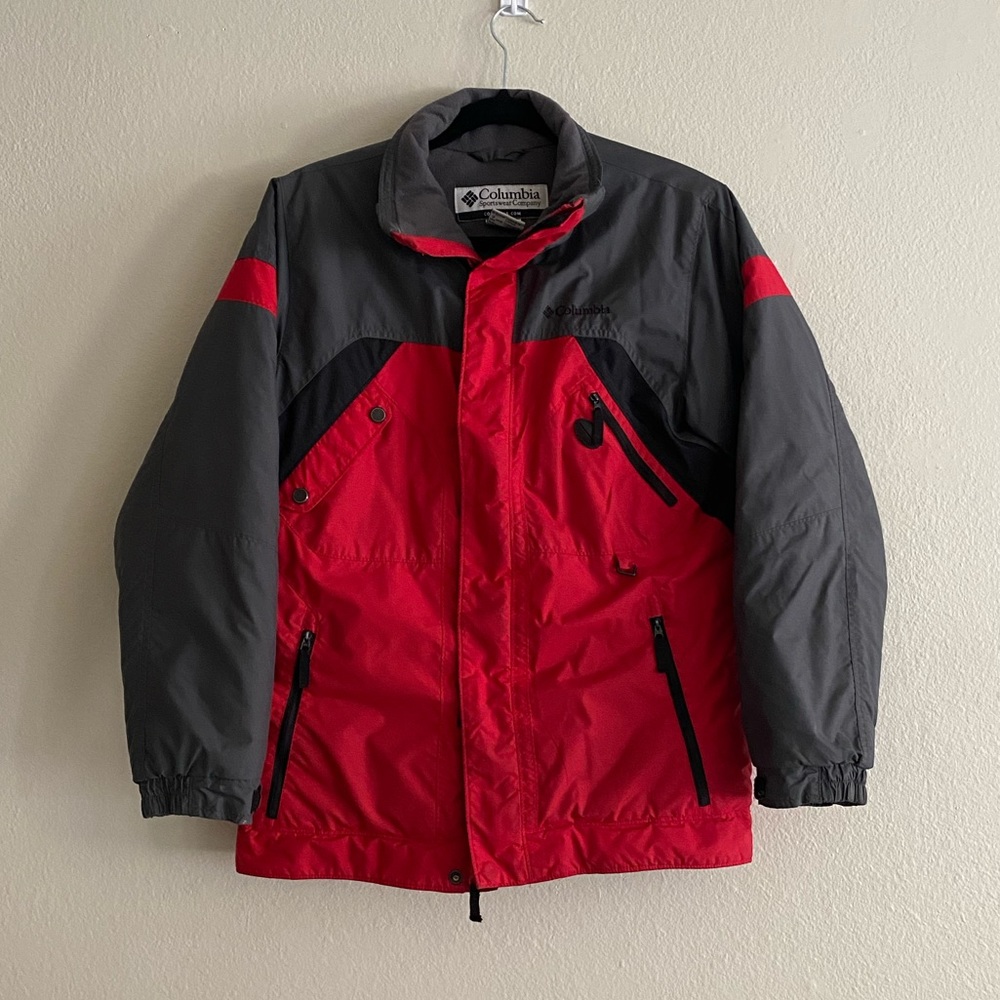 Columbia gray and red winter jacket✨